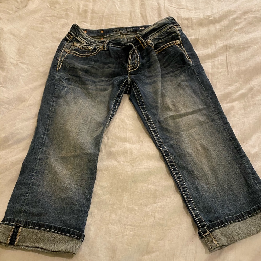 Miss me Capri’s